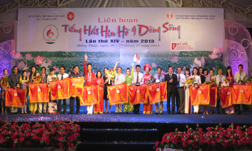 Liên hoan “Tiếng hát hẹn hò 9 dòng sông”
